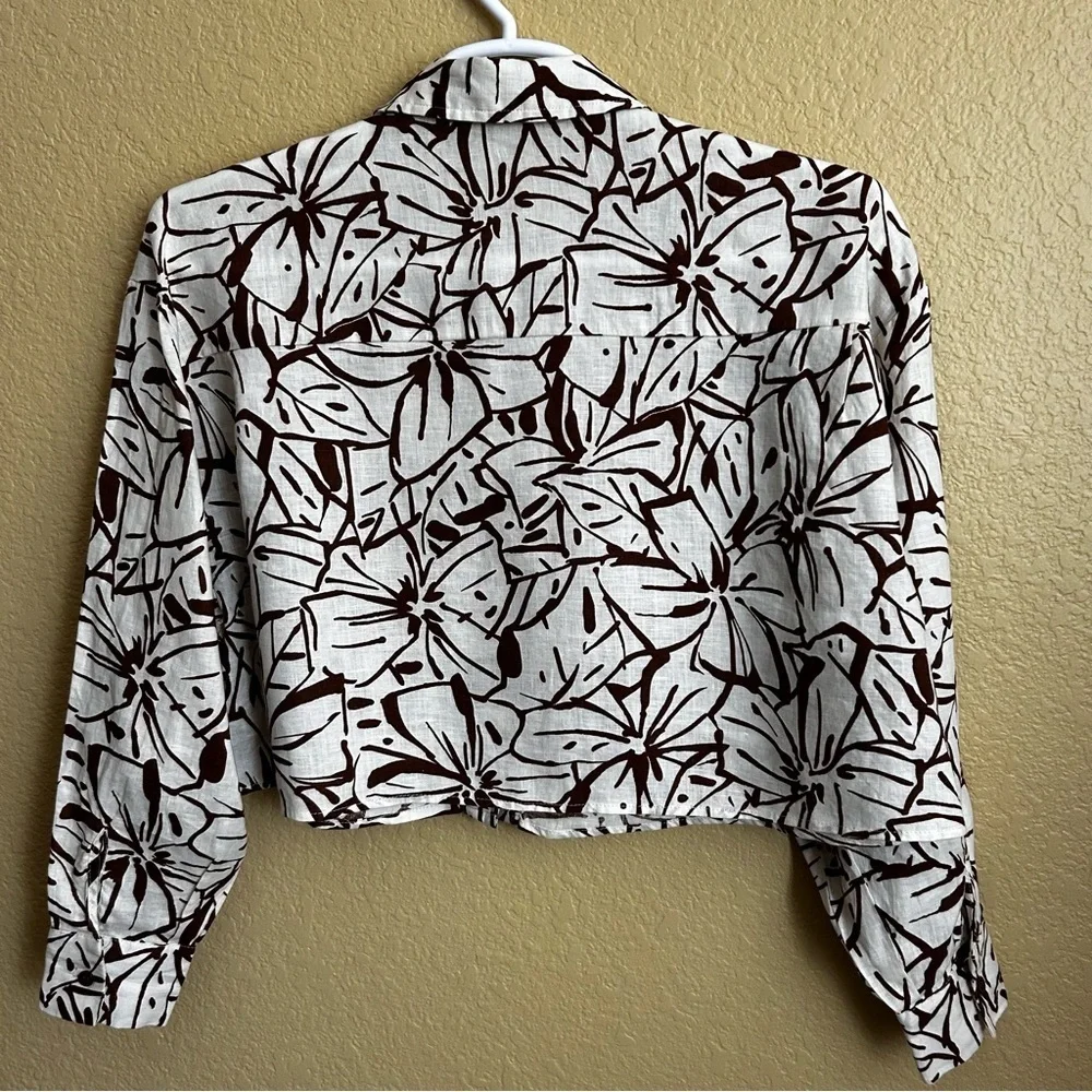 Magaschoni Linen Long Sleeve Button Down Crop Shirt - Picture 2 of 6